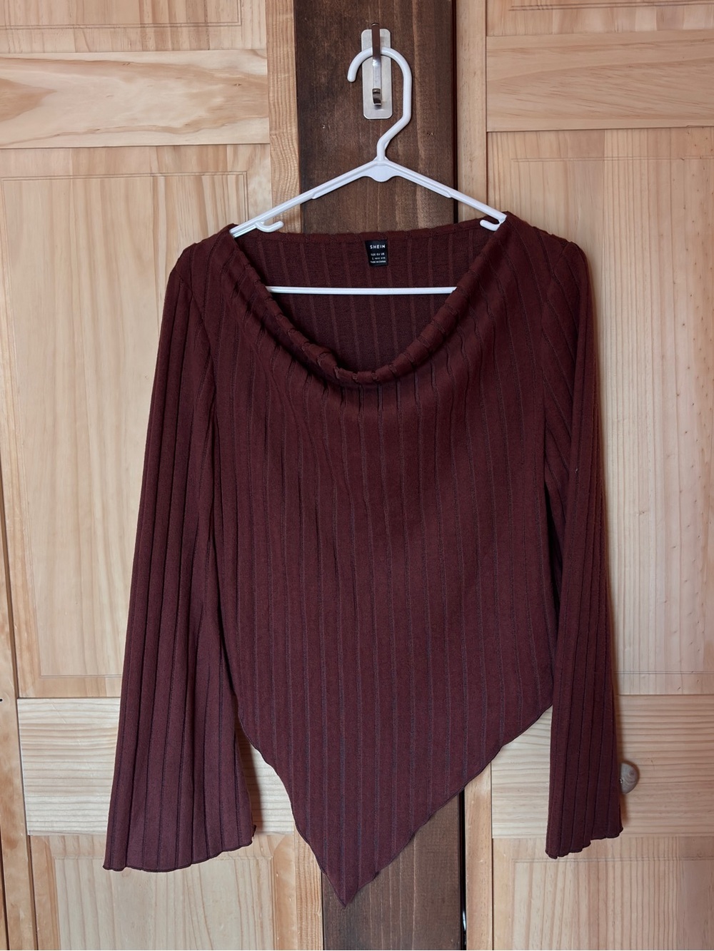 Ribbed Point Hem Long Sleeve Top